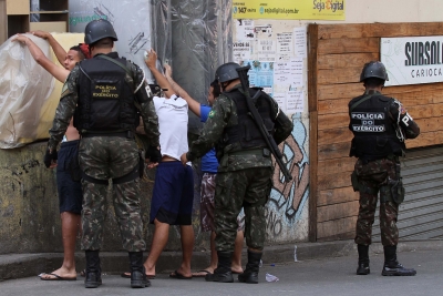 &quot;CHAMEI O CAÇULA: FILHO, A PARTIR DE HOJE ACABOU ESSE PAPO DE ACREDITAR QUE TEMOS DIREITOS”